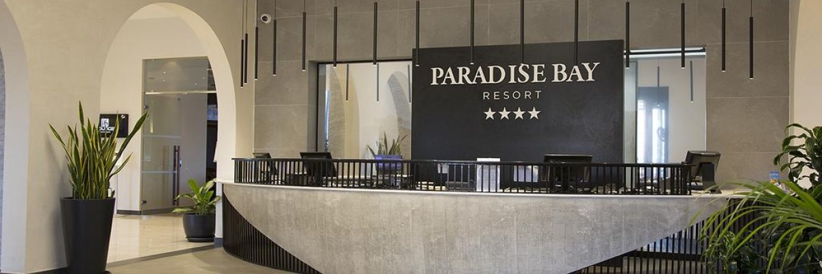 Paradise Bay Resort****